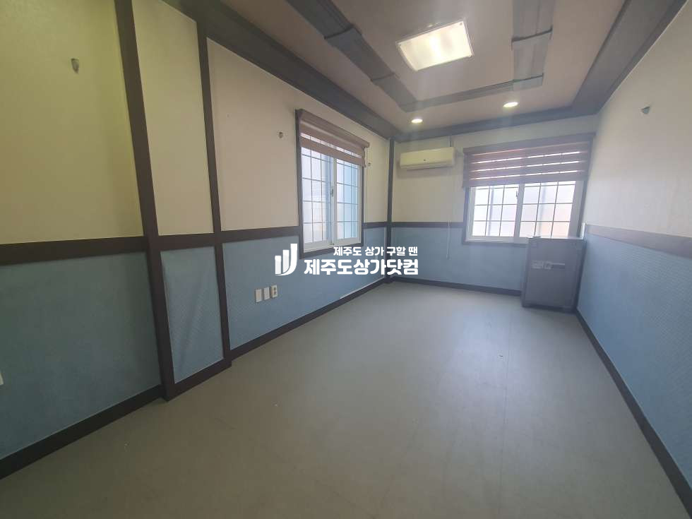 제주 제주시 용담일동 용담일동 / 남성로 도로변 / 노출좋은 / 2층 무권리상가 / 연세임대 연세 매물번호 13473 사진 4