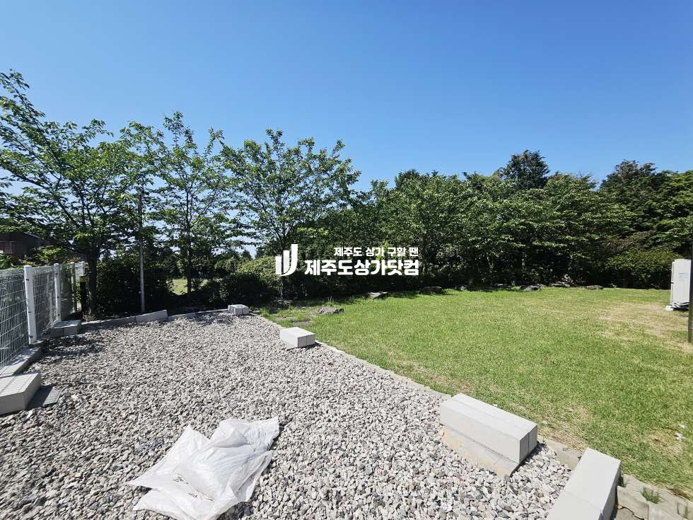 제주 제주시 아라일동 아라일동ㅣ제주대학교 입구 도로변 노출좋은ㅣ1층 무권리 상가 임대 연세 매물번호 13242 사진 2