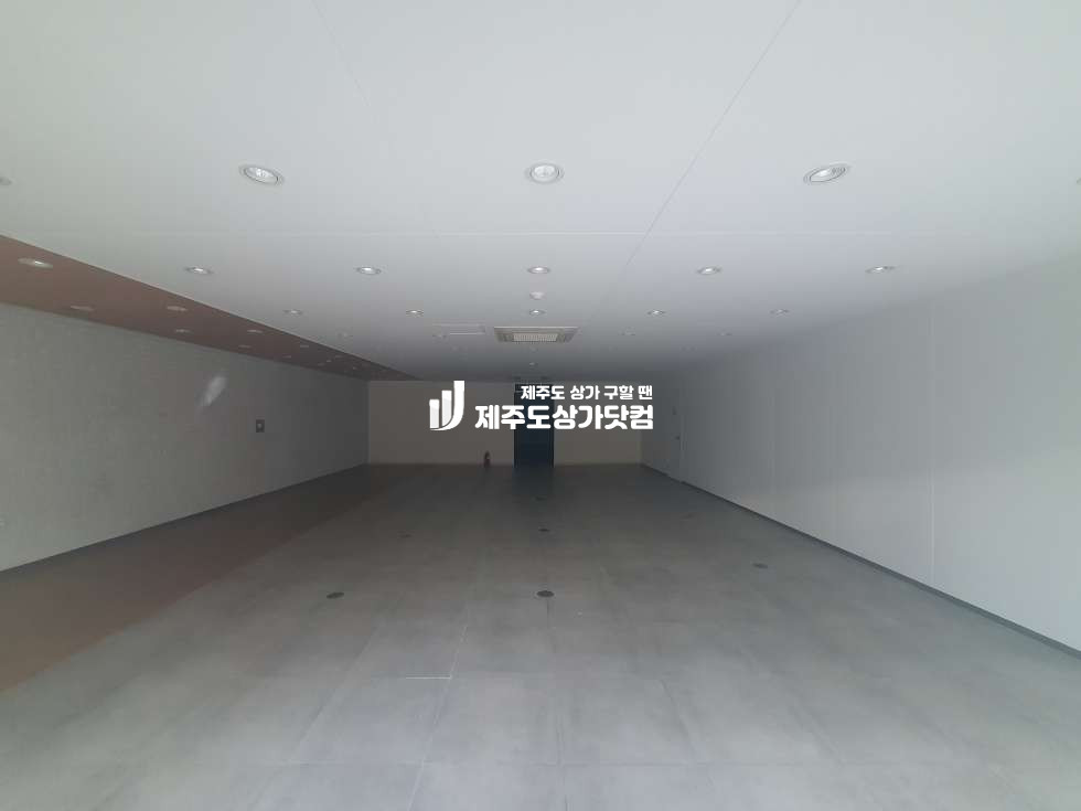 제주 제주시 삼도일동 삼도일동 / 한국병원 / 대로변 / 1층 / 대형상가 / 연세임대 연세 매물번호 13689 사진 1
