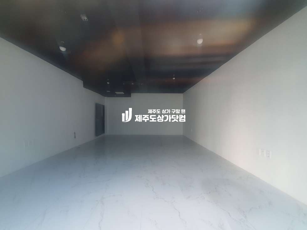 제주 제주시 연동 연동 / 순복음중앙교회 인근 / 신축 / 1층 무권리상가 / 임대 연세 매물번호 13715 사진 1