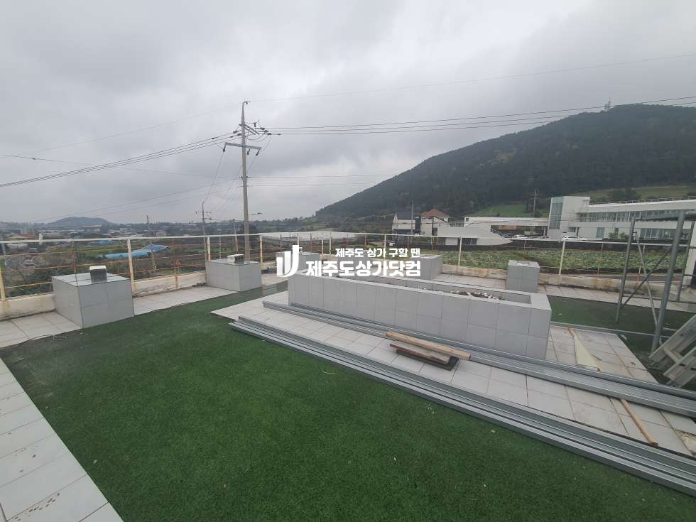 제주 제주시 한림읍 금악리 한림읍 / 금악리 / 금오름 / 도로변 / 1.2F 상가 통임대 월세 월세 매물번호 13749 사진 7