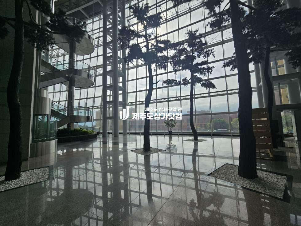 제주 서귀포시 중문동 2700 (제주국제컨벤션센터) 제주국제컨벤션센터 메인자리 55평 임대 연세 매물번호 13767 사진 2