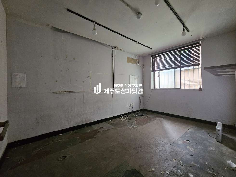 제주 제주시 삼도일동 [삼도일동]터미널 한국병원 서광로 대도로변 1층 전용60평 상가 연세 매물번호 13773 사진 3
